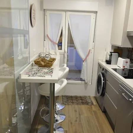 Piso De Lujo En 1 Linea De Playa Y Centro De Gijon